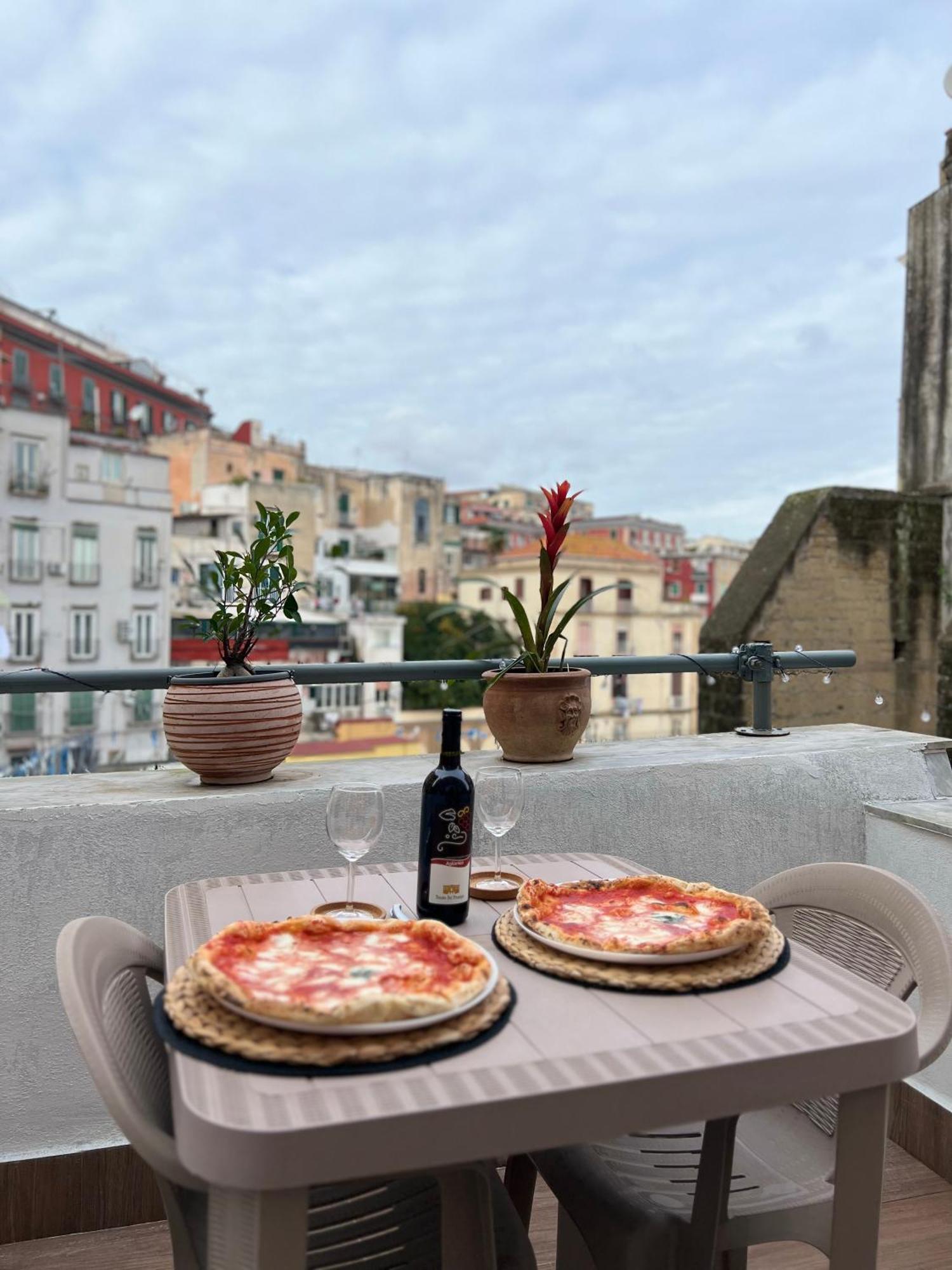 La Casa Di Marty Daire Napoli Dış mekan fotoğraf